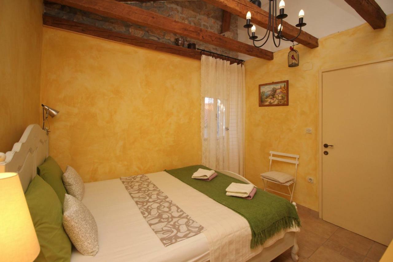 Apartment Olive Garden Punat Exterior photo